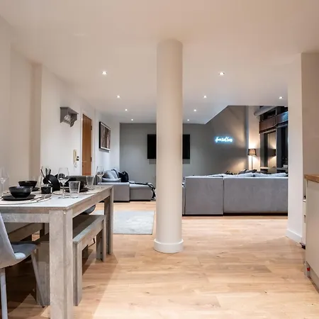 Riverside Penthouses - Duplex & Triplex - Views - Free Parking Apartment Leeds (West Yorkshire)