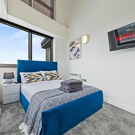 Riverside Penthouses - Duplex & Triplex - Views - Free Parking * Leeds