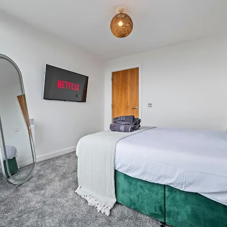 Riverside Penthouses - Duplex & Triplex - Views - Free Parking Apartman *